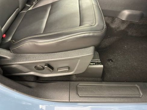 New 2025 Ford Bronco Badlands image 9