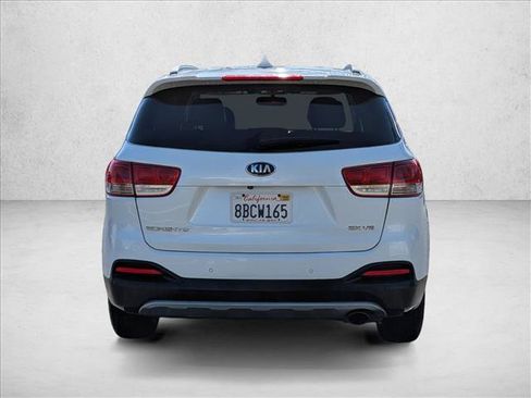 Used 2018 Kia Sorento EX image 6