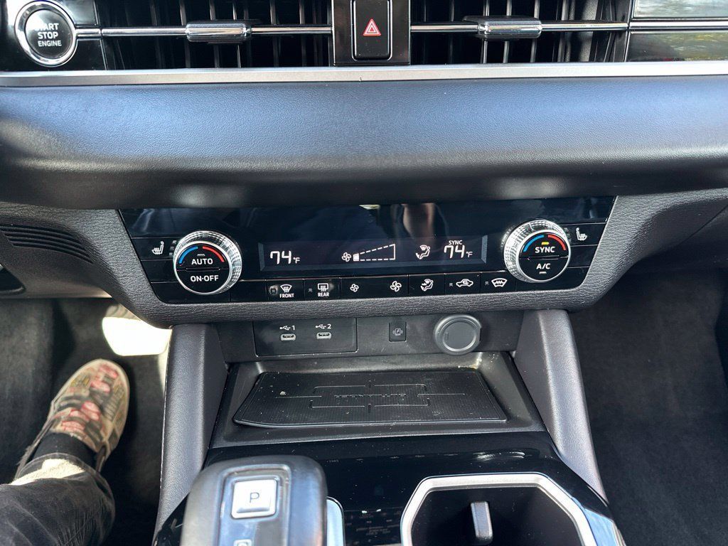 Used 2025 Mitsubishi Outlander SE AWD/4WD image 38