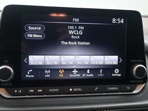 Used 2023 Nissan Rogue SV AWD/4WD image 11