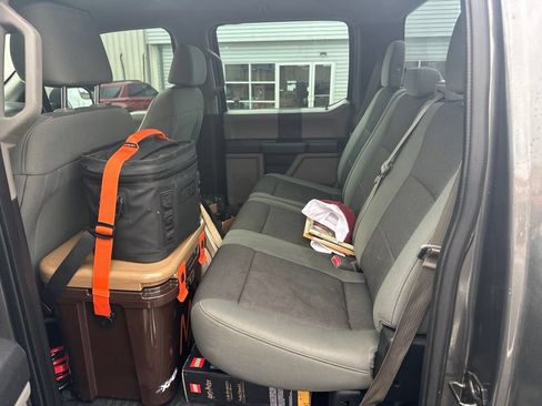 Used 2017 Ford F150 XL w/ Equipment Group 101A Mid AWD/4WD image 6
