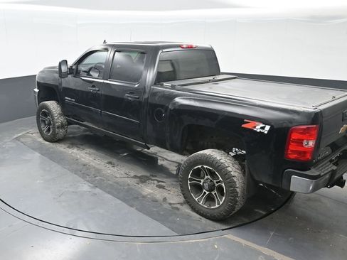 Used 2012 Chevrolet Silverado 2500 LTZ w/ Suspension Package, Off-Road AWD/4WD image 26