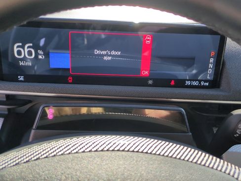 Used 2023 Ford Mustang Mach-E Select image 19