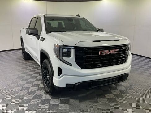 Used 2024 GMC Sierra 1500 Elevation AWD/4WD image 3