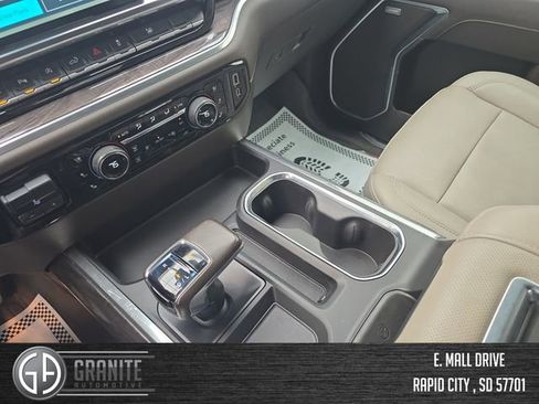 Used 2022 Chevrolet Silverado 1500 LTZ AWD/4WD image 24