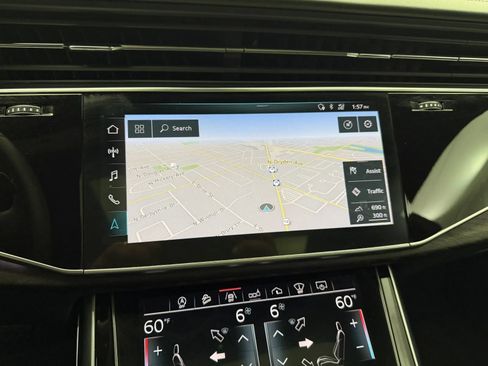 Used 2019 Audi Q8 Prestige AWD/4WD image 40