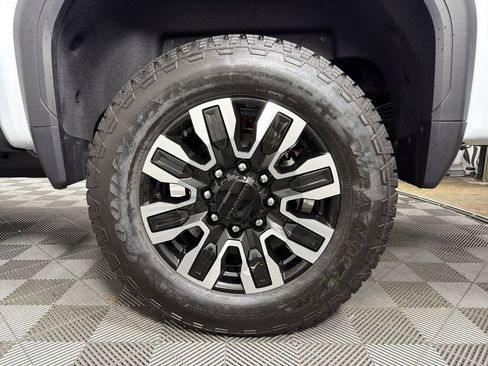 New 2026 GMC Sierra 2500 Denali Ultimate image 19