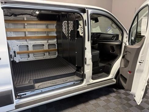 Used 2025 Ford Transit 250 Low Roof w/ Exterior Upgrade Package RWD image 18