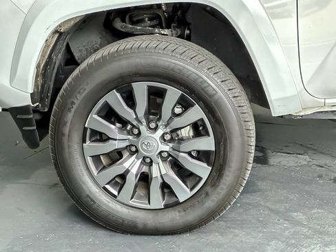 Used 2023 Toyota Tacoma Limited AWD/4WD image 24