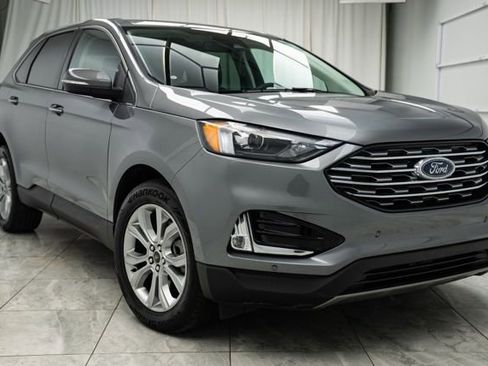 Used 2024 Ford Edge Titanium image 1