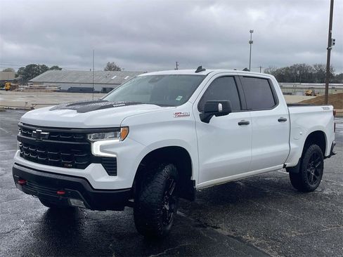 Used 2024 Chevrolet Silverado 1500 LT Trail Boss w/ LT Trail Boss Premium Package image 7