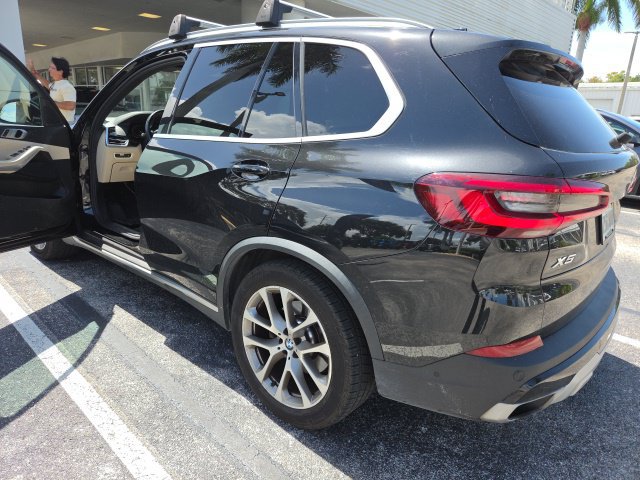 Used 2021 BMW X5 sDrive40i w/ Premium Package 2 RWD image 4