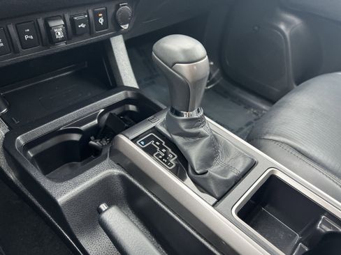 Used 2023 Toyota Tacoma Limited image 22