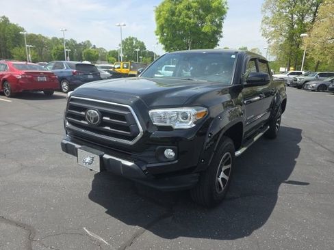 Used 2020 Toyota Tacoma SR5 image 4