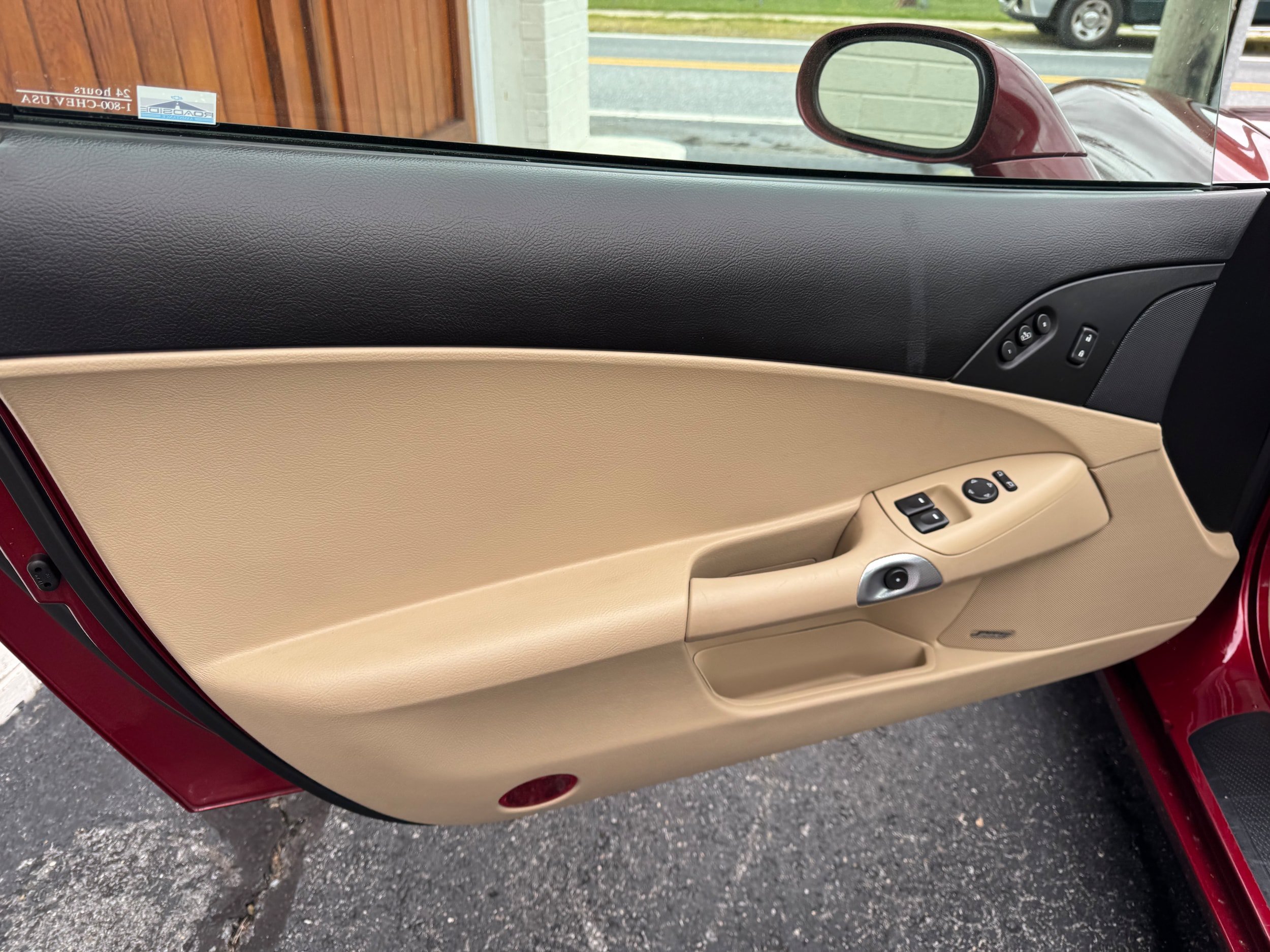Used 2006 Chevrolet Corvette Convertible w/ Preferred Equipment Group RWD image 6