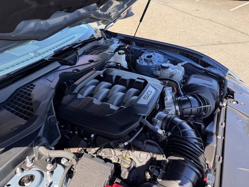 Used 2024 Ford Mustang GT RWD image 17