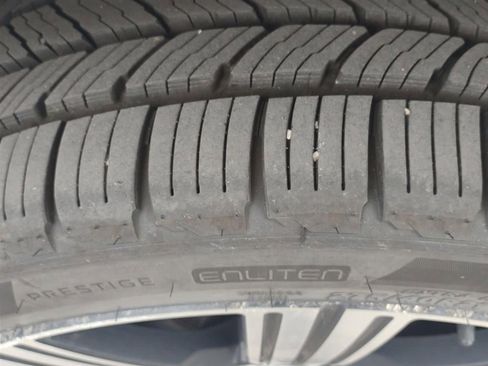 Used 2024 Volvo XC90 B5 Plus AWD/4WD image 9