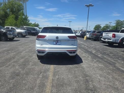 Used 2020 Volkswagen Atlas Cross Sport SEL R-Line AWD/4WD image 10