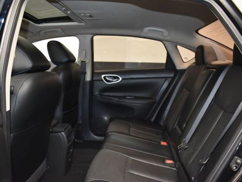 Used 2019 Nissan Sentra SR Turbo w/ Premium Package (SR Turbo) image 10