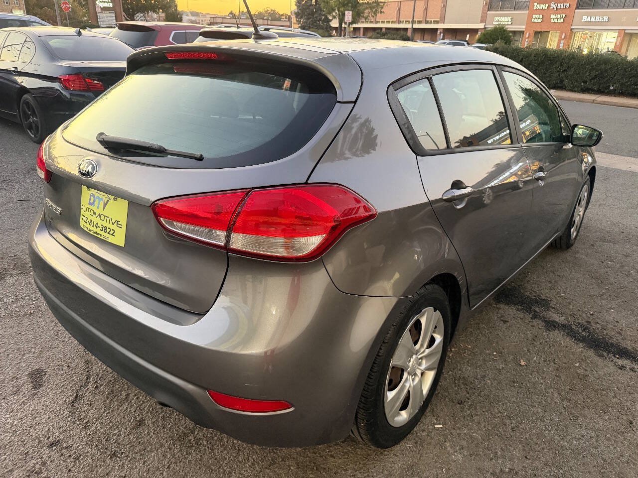 Used 2016 Kia Forte LX FWD image 8