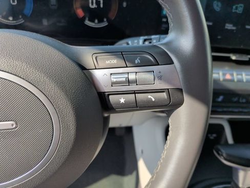 Used 2024 Hyundai Kona SEL AWD/4WD image 15