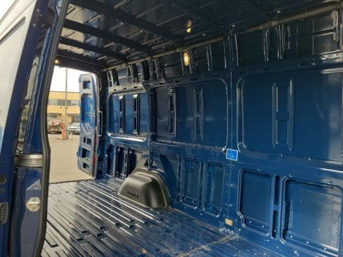 Used 2021 Mercedes-Benz Sprinter 2500 image 8