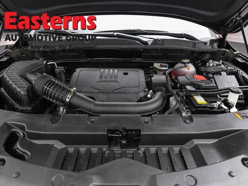 Used 2025 Chevrolet Blazer LT FWD image 7