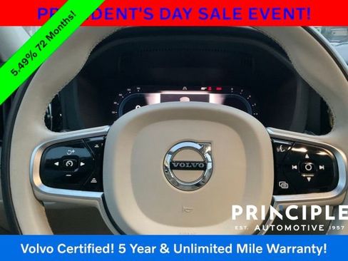 Certified 2023 Volvo XC60 B5 Plus w/ Protection Package Premier image 21