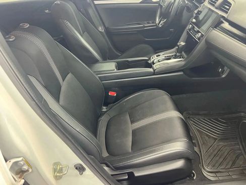 Used 2020 Honda Civic Sport image 12