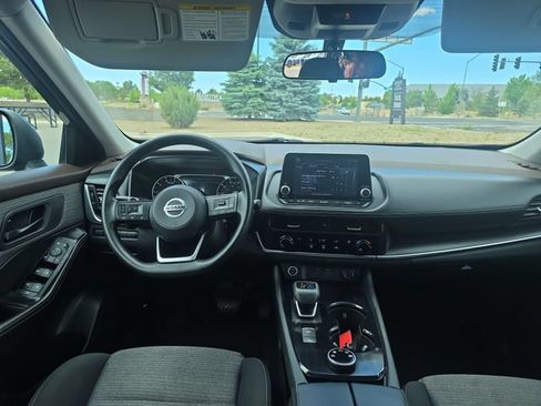 Used 2021 Nissan Rogue S AWD/4WD image 16