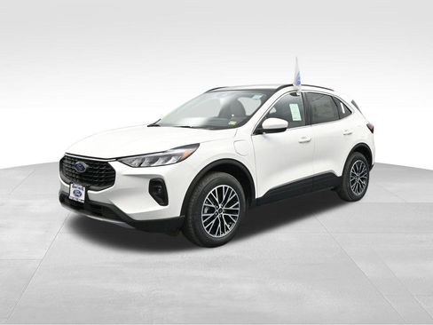 New 2025 Ford Escape SE image 4