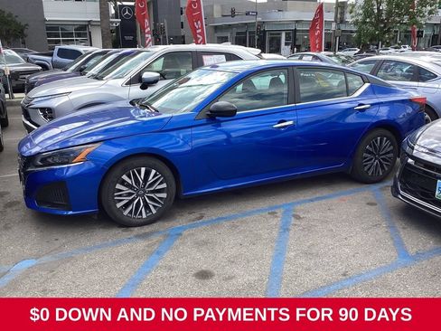 Used 2025 Nissan Altima 2.5 SV FWD image 1