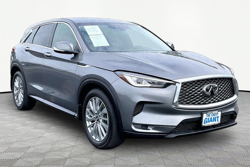Used 2023 INFINITI QX50 Pure AWD/4WD image 3