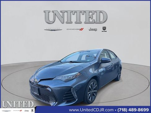 Used 2018 Toyota Corolla SE image 2