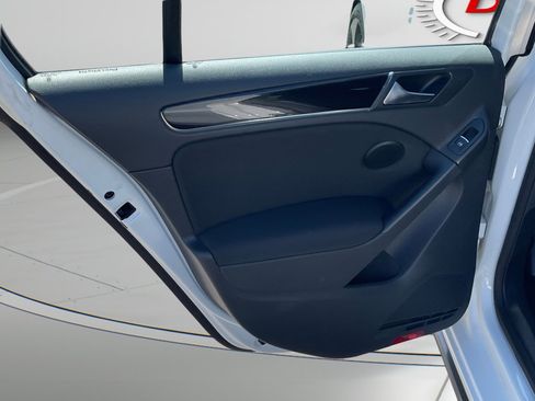 Used 2011 Volkswagen GTI Autobahn image 21