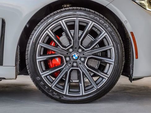 Used 2020 BMW 740i xDrive w/ M Sport Package image 16