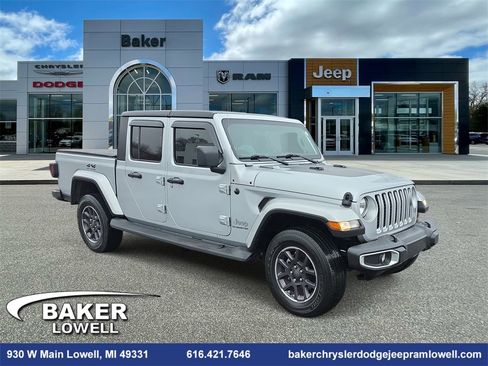 Used 2022 Jeep Gladiator Overland w/ Popular Equipment Package image 1