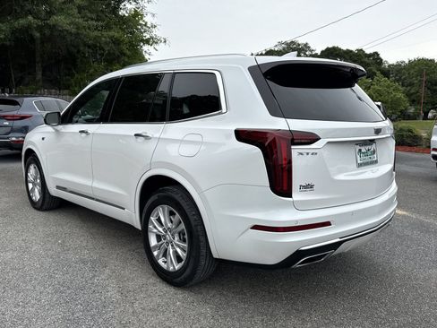 Used 2024 Cadillac XT6 Luxury FWD image 3