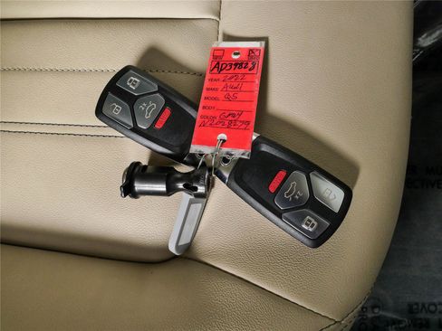 Used 2022 Audi Q5 2.0T Premium w/ Convenience Package AWD/4WD image 24