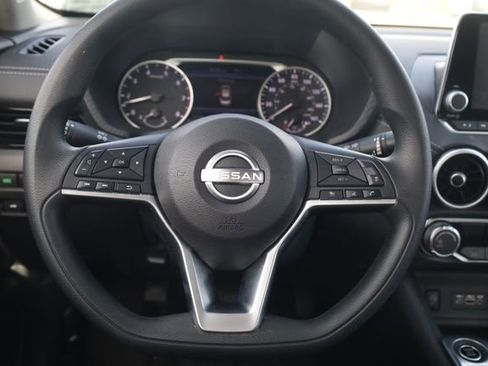 Used 2025 Nissan Sentra SV image 11