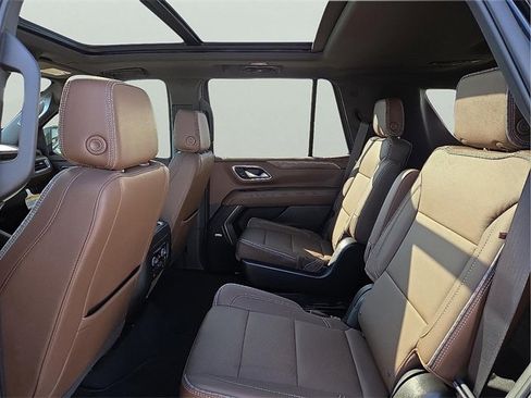 Used 2023 Chevrolet Tahoe High Country image 11