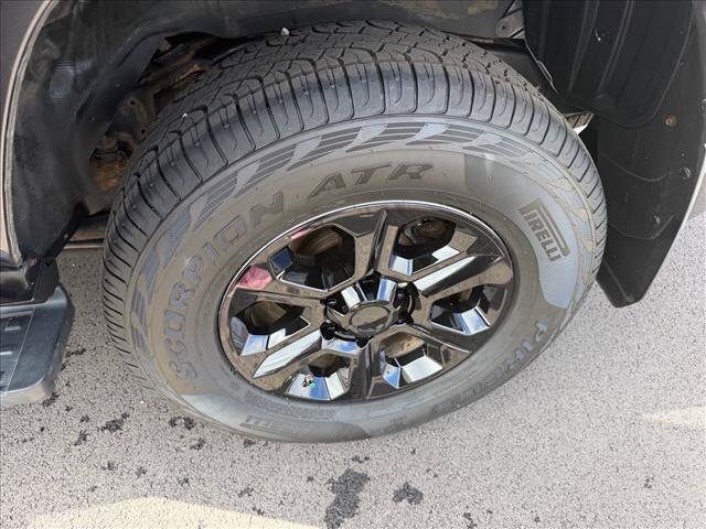 Used 2018 Toyota 4Runner SR5 Premium AWD/4WD image 25