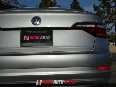 Used 2019 Volkswagen Jetta S w/ Driver Assistance Package FWD image 9