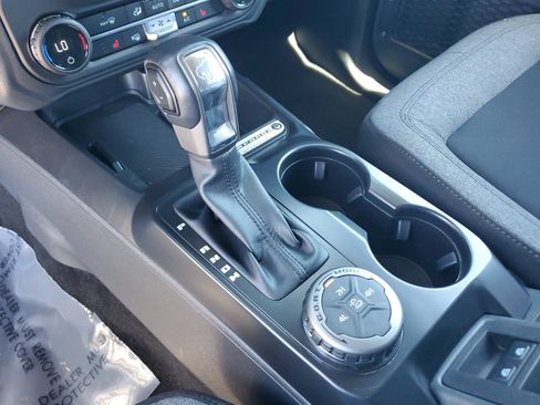 Used 2025 Ford Bronco Big Bend image 25