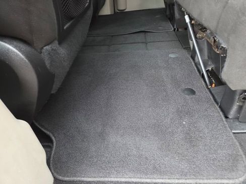 Used 2016 Dodge Grand Caravan SXT w/ Rear Park Assist Package FWD image 37