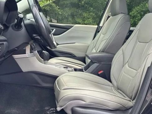 Used 2019 Subaru Forester Premium w/ All-Weather Package AWD/4WD image 10