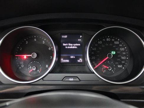 Used 2019 Volkswagen Tiguan SE image 37