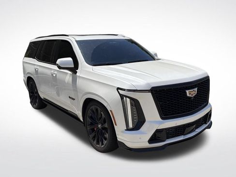 Used 2025 Cadillac Escalade V w/ LPO, ONYX Package AWD/4WD image 3