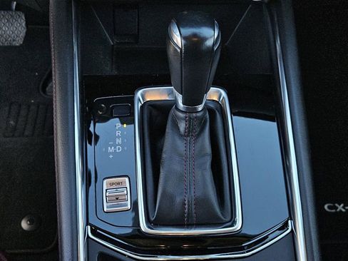 Used 2022 MAZDA CX-5 Carbon Edition image 17