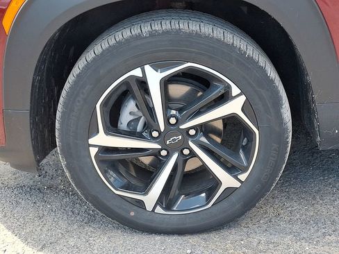 Used 2023 Chevrolet TrailBlazer RS AWD/4WD image 32
